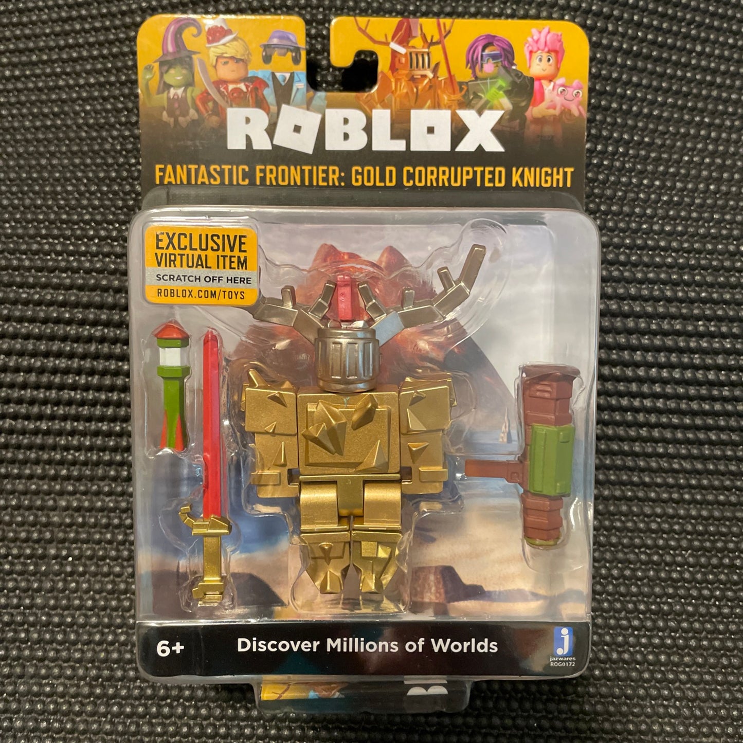 Roblox Fantastic Frontier: Gold Corrupted Knight with Exclusive Virtual Item