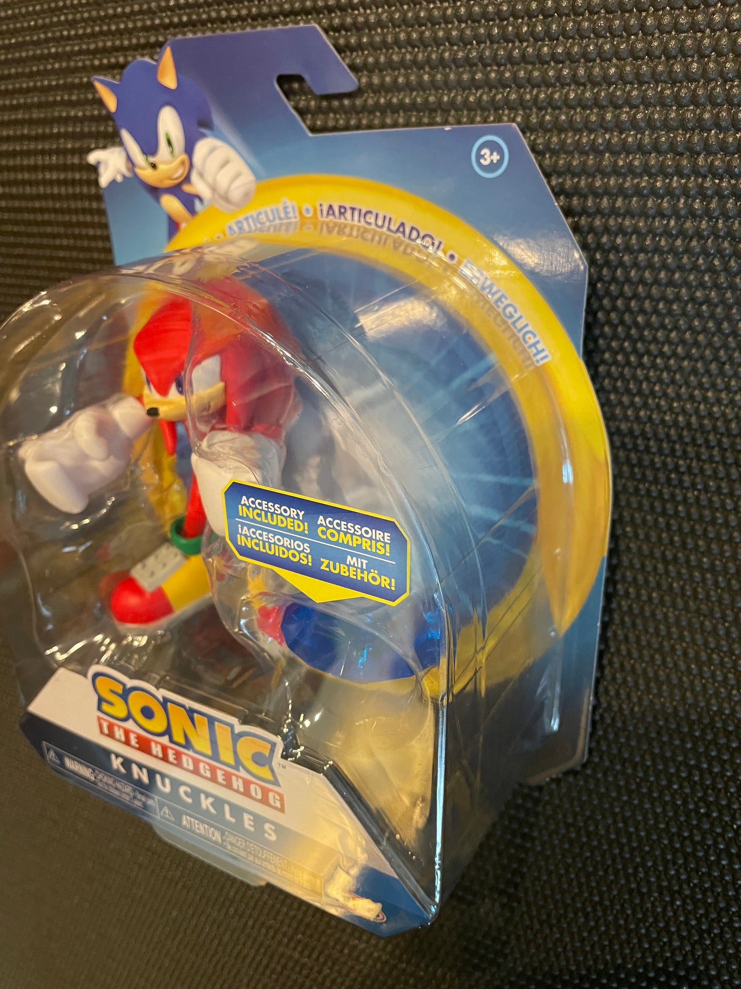 Sonic the Hedgehog Knuckles with Chaos Emerald 4” Action Figure Jakks Pacific