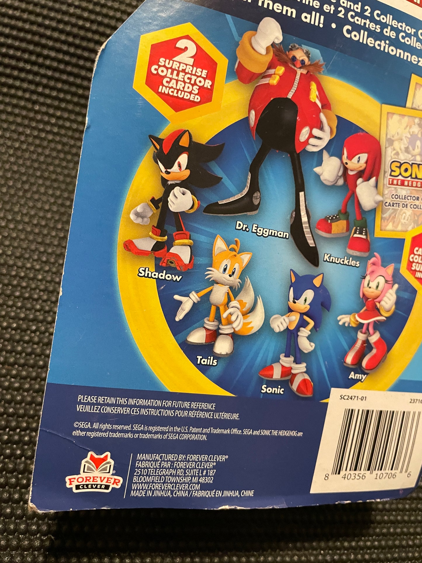 Sonic the Hedgehog Shadow 2.5” Action Figure with 2 Surprise Collector Cards