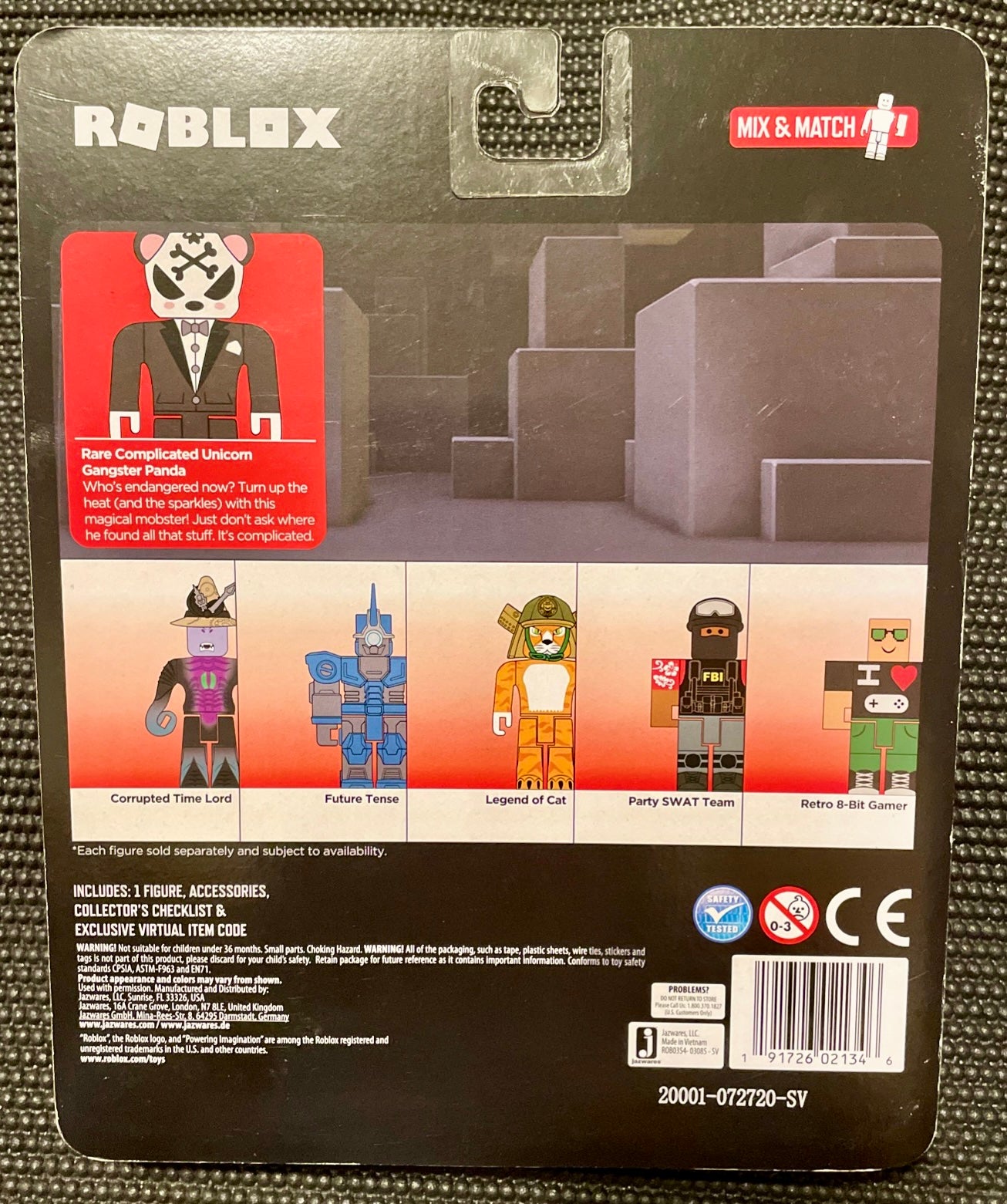 Roblox Avatar Shop Rare Complicated Unicorn Gangster Panda Figure + Exclusive Virtual Item