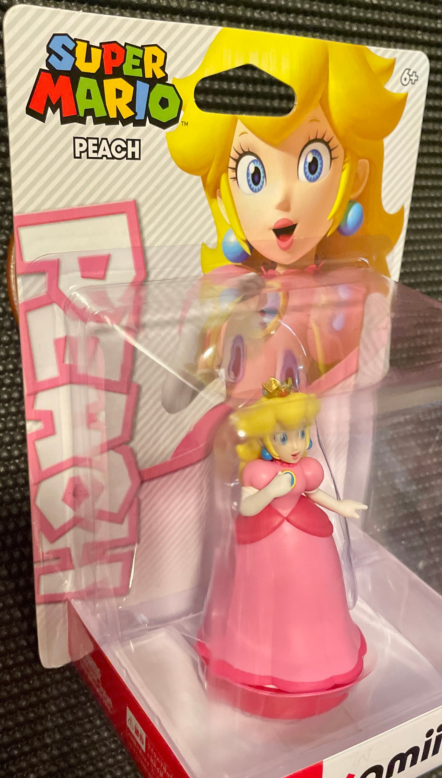Nintendo Amiibo Princess Peach Super Mario Series