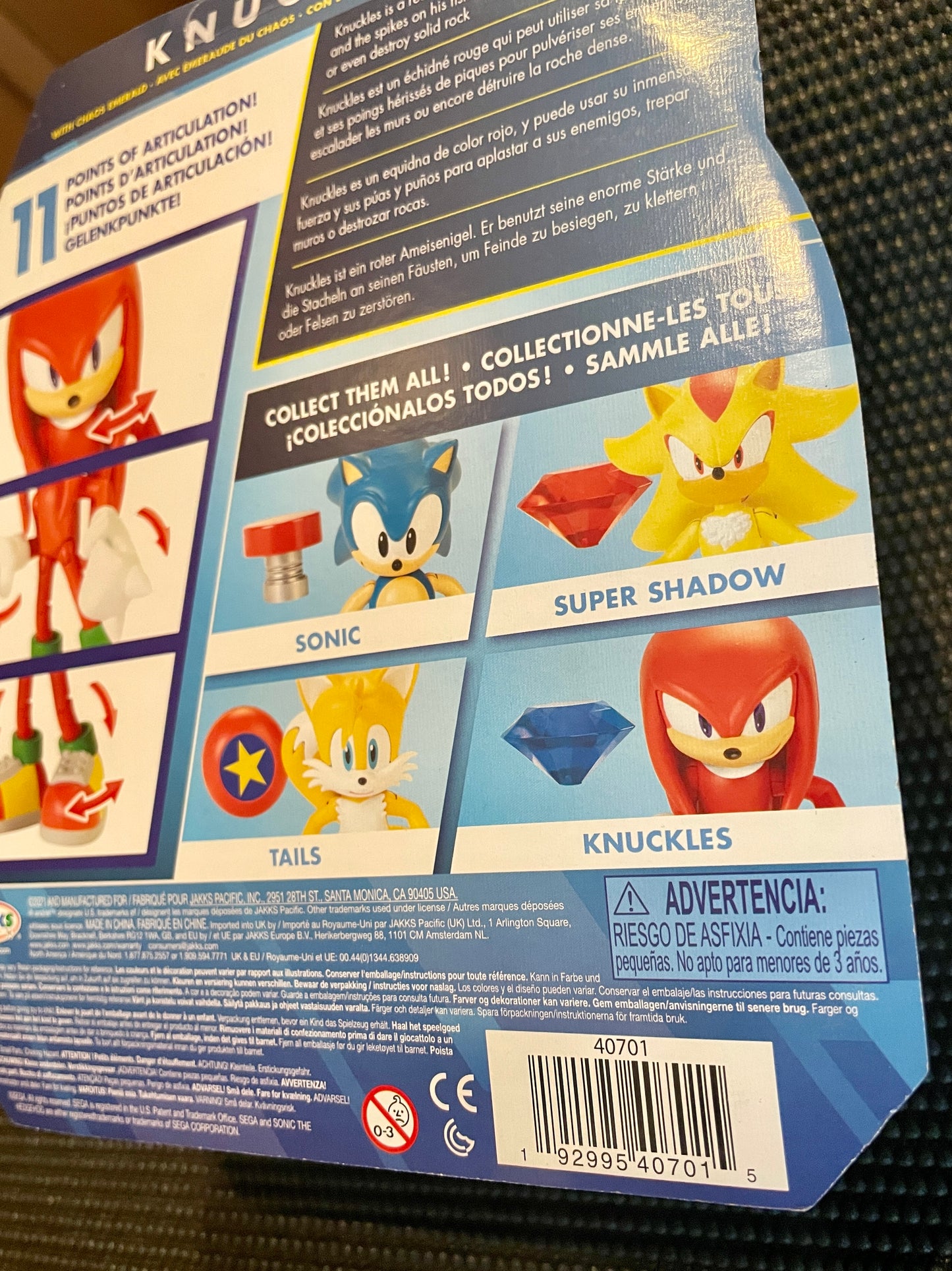 Sonic the Hedgehog Knuckles with Chaos Emerald 4” Action Figure Jakks Pacific