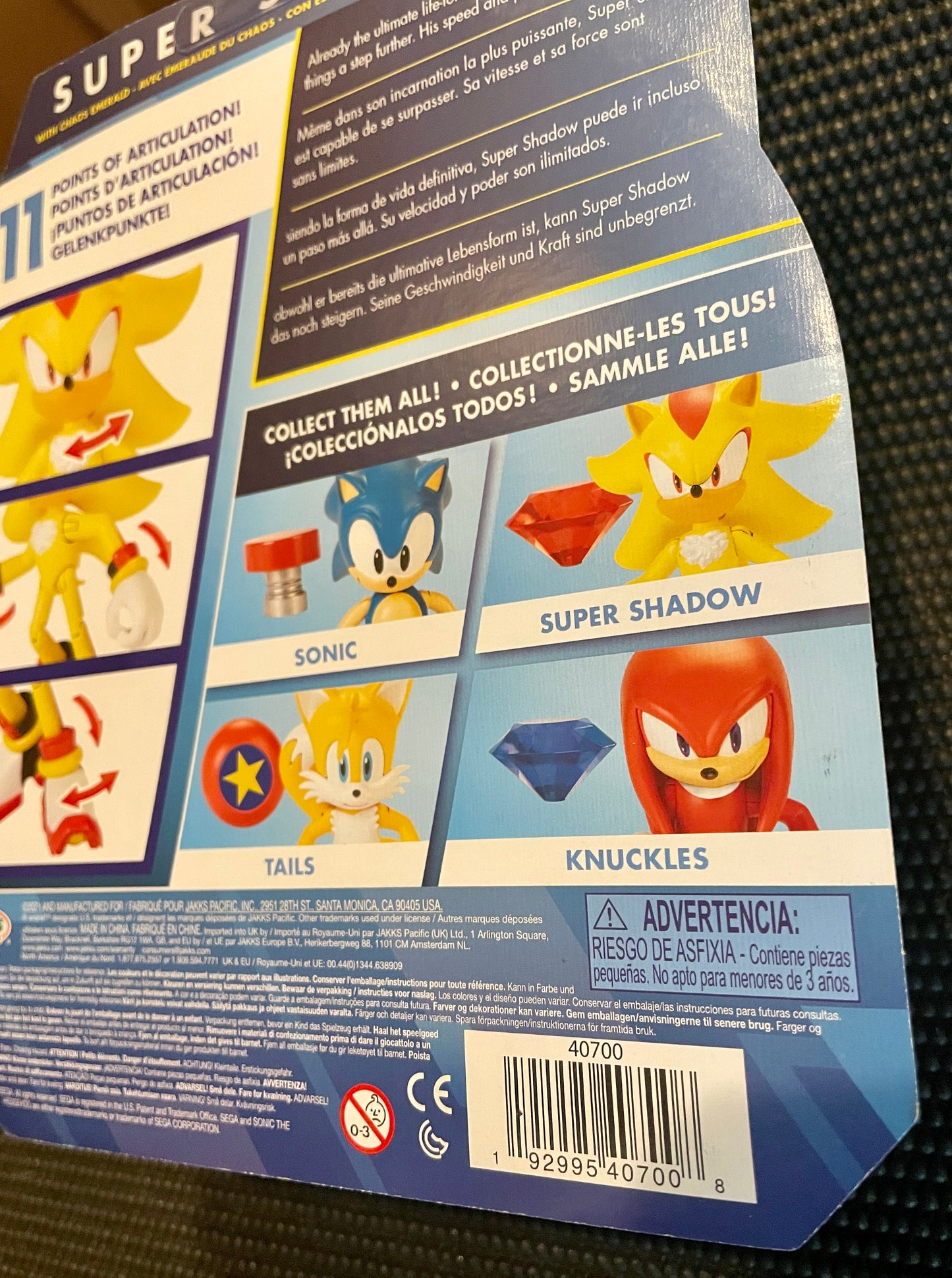 Sonic the Hedgehog Super Shadow with Chaos Emerald 4” Action Figure Jakks Pacific